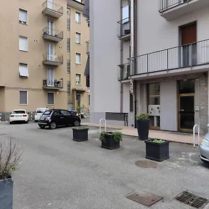 https://casa-j.it-lombardy.com